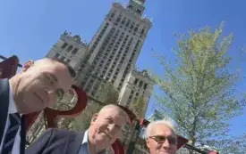 W konferencji uczestniczyli przedstawiciele samorządu włoszczowskiego i ościennych gmin. 6