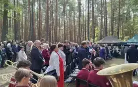 Uroczystość patriotyczna na Pękowcu. 37