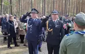 Uroczystość patriotyczna na Pękowcu. 42