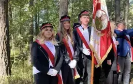 Uroczystość patriotyczna na Pękowcu. 44