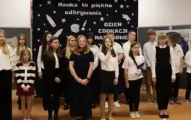 Sztandar to nie tylko tkanina, lecz idea, kt&oacute;ra uczy,  jak w codzienności nie zapominać o wartościach, kt&oacute;re tworzą naszą małą ojczyznę.  10