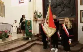 Sztandar to nie tylko tkanina, lecz idea, kt&oacute;ra uczy,  jak w codzienności nie zapominać o wartościach, kt&oacute;re tworzą naszą małą ojczyznę.  23