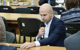 Posiedzenie Powiatowego Zespołu Zarządzania Kryzysowego poświęcone m.in. bezpieczeństwu na kolei. 5