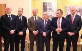 Samorządowcy ze Świętokrzyskiego u biskupa kieleckiego. 19