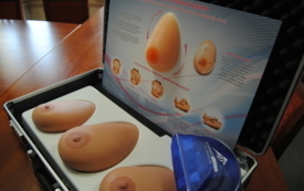 Włoszczowskie Amazonki będą mogły prowadzić akcje edukacyjno-profilaktyczne dzięki modelom podarowanym przez gminę. 7