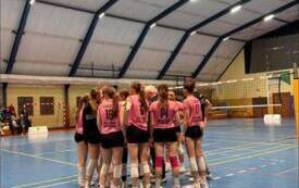 1/8 Mistrzostw Polski Juniorek Młodszych z udziałem naszych wicemistrzyń regionu UKS Victoria. 4