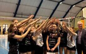 1/8 Mistrzostw Polski Juniorek Młodszych z udziałem naszych wicemistrzyń regionu UKS Victoria. 13