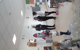 Burmistrz Grzegorz Dziubek odwiedził dzisiaj Samorządowy Żłobek w Łachowie. 6