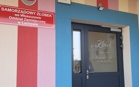 Burmistrz Grzegorz Dziubek odwiedził dzisiaj Samorządowy Żłobek w Łachowie. 16