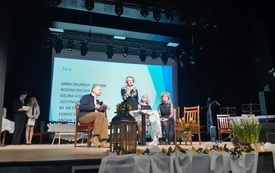 Gala XIV edycji Konkursu Poetyckiego im. Łukasza Uniejewskiego. 57