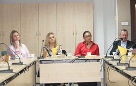 Z okazji święta gospodarzy sołectw burmistrz Grzegorz Dziubek zaprosił sołtys&oacute;w na spotkanie. 1