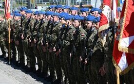 Dworzec kolejowy w Kielcach z imieniem generała Franciszka Kamińskiego. Uroczystość z udziałem władz i kombatant&oacute;w. 16