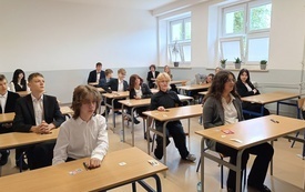 Egzamin &oacute;soklasisty w szkołach gminy Włoszczowa. 5