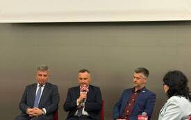 Gala Laur Samorządu Regionu Świętokrzyskiego i panel dotyczący sieci dr&oacute;g. 1