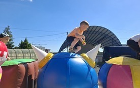 OSiR wraz partnerami po raz kolejny zorganizował Dzień Dziecka i połączył z Dniem Matki.  88