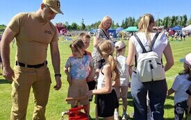 OSiR wraz partnerami po raz kolejny zorganizował Dzień Dziecka i połączył z Dniem Matki.  97