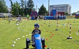 OSiR wraz partnerami po raz kolejny zorganizował Dzień Dziecka i połączył z Dniem Matki.  109