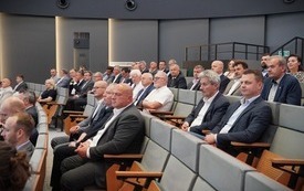 W Świętokrzyskim Urzędzie Wojew&oacute;dzkim odbyła się gra decyzyjna.  2