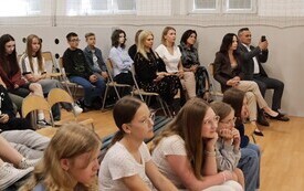 W konkursie udział wzięli uczniowie klas VI&ndash;VIII reprezentujący cztery szkoły. 5