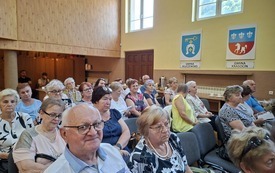Kampania &bdquo;EKO Senior&rdquo; ma szeroki zakres tematyczny i łączy kwestie ekologii z praktycznymi aspektami codziennego życia. 8