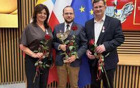 Zasłużeni świętokrzyscy samorządowcy zostali wyr&oacute;żnieni przez wojewodę J&oacute;zefa Bryka. 2
