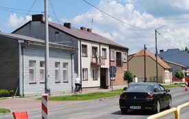 Przybywa rowerzyst&oacute;w na ruchliwej ulicy Partyzant&oacute;w. 4