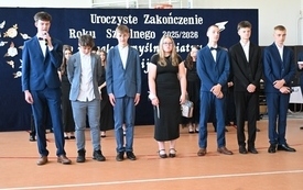 Zakończenie roku szkolnego w plac&oacute;wkach Gminy Wloszczowa. 65