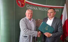 Podpisanie umowy z firmą Artmed. 1