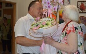 Wyjątkowy jubileusz w Klubie Seniora. 90. urodziny najstarszej seniorki (27)