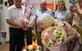 Wyjątkowy jubileusz w Klubie Seniora. 90. urodziny najstarszej seniorki (25)