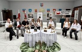 Narodowe Czytanie &bdquo;Dziad&oacute;w&rdquo; Adama Mickiewicza we Włoszczowie 3