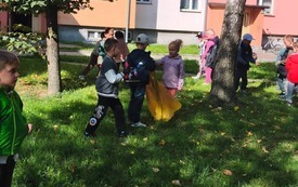 Sprzątanie Świata w Przedszkolu Samorządowym nr 2 5
