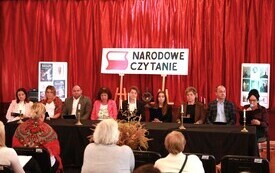 Narodowe Czytanie &bdquo;Dziad&oacute;w&rdquo; w Kurzelowie 6