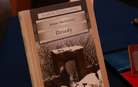 Narodowe Czytanie &bdquo;Dziad&oacute;w&rdquo; Adama Mickiewicza w Koniecznie 30