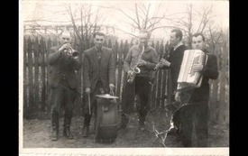 PRZEZ ŻYCIE Z IGŁĄ I MUZYKĄ - 70 LAT PRACY W ZAWODZIE KRAWCA 2