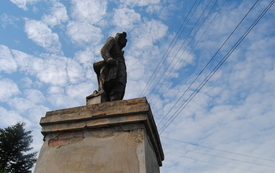 Do listopada zakończy się remont figury św. Floriana na skrzyżowaniu ulic R&oacute;żanej i Kusocińskiego we Włoszczowie. 11