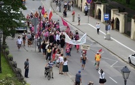 41. Kielecka Piesza Pielgrzymka na Jasną G&oacute;rę po dw&oacute;ch latach idzie według starych zasad - znowu jest 13 grup. 3