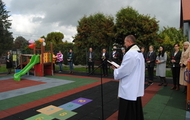 Otwarcie placu zabaw w Koniecznie. 28
