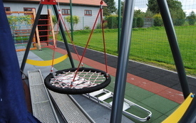 Otwarcie placu zabaw w Koniecznie. 34