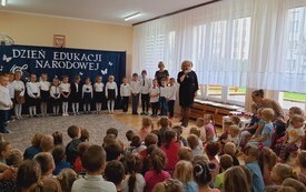 Obchody Dnia Edukacji Narodowej w samorządowych plac&oacute;wkach oświaty. 37