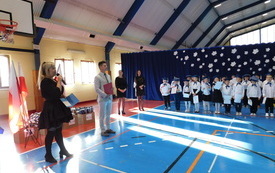 Ślubowanie pierwszak&oacute;w we włoszczowskiej Jedynce. 4