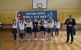 Samorządowe plac&oacute;wki oświaty uczciły Narodowe Święto Niepodległości. 24