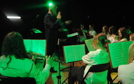 Publiczność miała niepowtarzalną okazję, żeby wysłuchać przygotowanego specjalnie na&nbsp;tę okazję koncertu, przeplatanego przem&oacute;wieniami, gratulacjami. 13