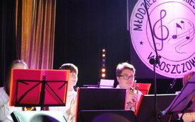 Publiczność miała niepowtarzalną okazję, żeby wysłuchać przygotowanego specjalnie na&nbsp;tę okazję koncertu, przeplatanego przem&oacute;wieniami, gratulacjami. 17