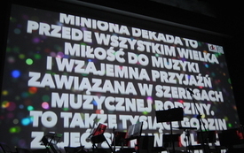 Publiczność miała niepowtarzalną okazję, żeby wysłuchać przygotowanego specjalnie na&nbsp;tę okazję koncertu, przeplatanego przem&oacute;wieniami, gratulacjami. 31