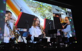 Publiczność miała niepowtarzalną okazję, żeby wysłuchać przygotowanego specjalnie na&nbsp;tę okazję koncertu, przeplatanego przem&oacute;wieniami, gratulacjami. 39