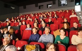 Publiczność miała niepowtarzalną okazję, żeby wysłuchać przygotowanego specjalnie na&nbsp;tę okazję koncertu, przeplatanego przem&oacute;wieniami, gratulacjami. 72