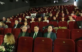 Publiczność miała niepowtarzalną okazję, żeby wysłuchać przygotowanego specjalnie na&nbsp;tę okazję koncertu, przeplatanego przem&oacute;wieniami, gratulacjami. 74