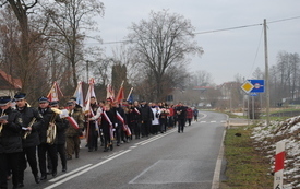 Uroczystości upamiętniające odbyły się w&nbsp;czasie wsp&oacute;lnej Mszy Świętej w&nbsp;kościele parafialnym, na&nbsp;małym cmentarzu, a&nbsp;ważną ich częścią było rekonstrukcyjne pierwsze w&nbsp;dziejach wsi widowisko historyczno 109