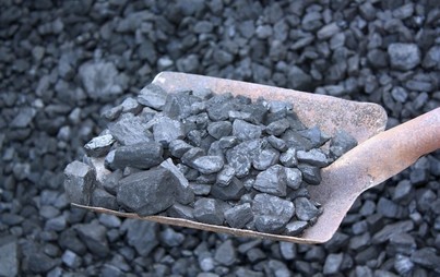 Zdjęcie do Do Włoszczowy dotarła  partia rządowego węgla z kopalni "Wesoła"